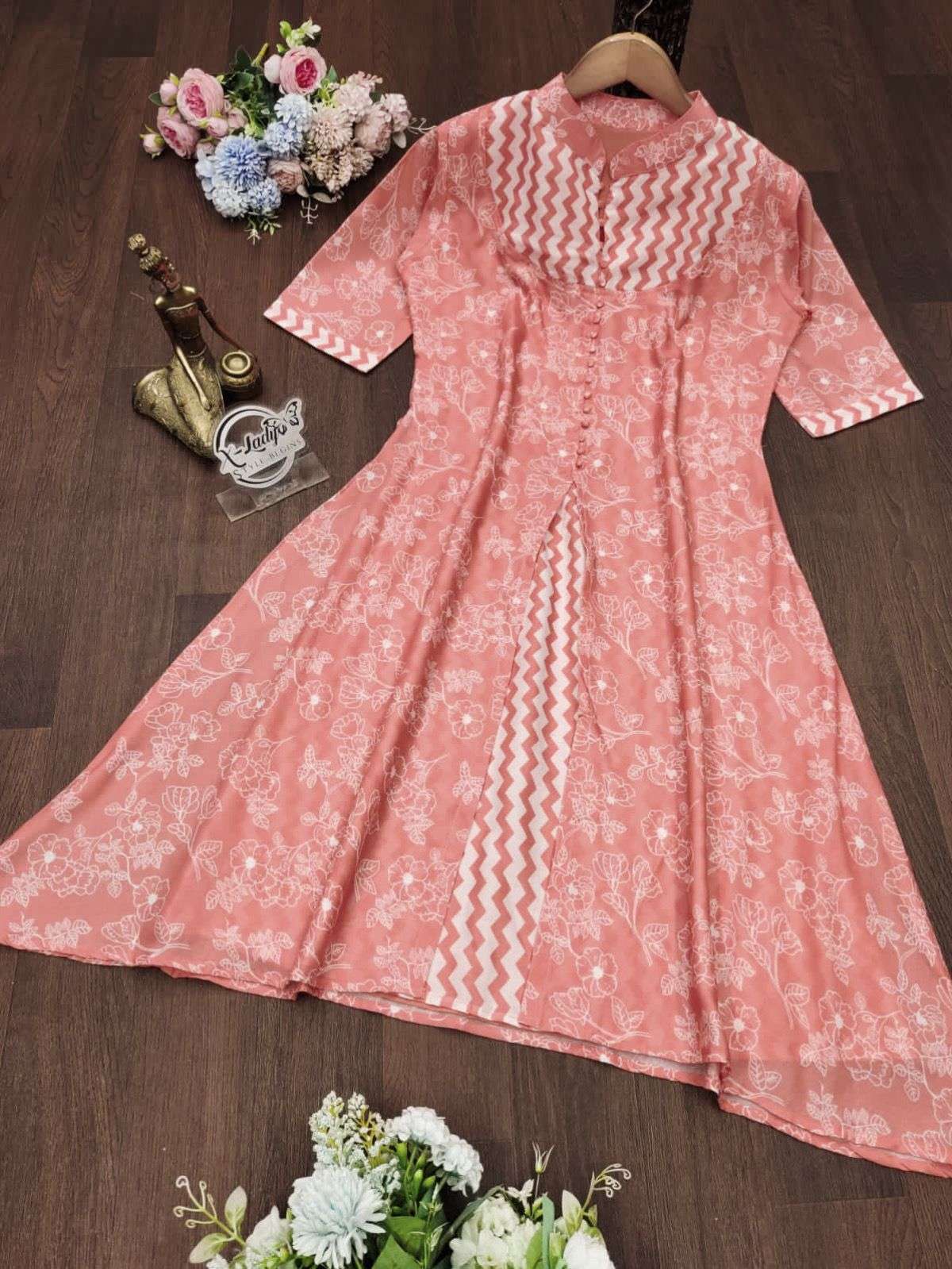 beautiful two colors Heavy Cottan Febric with full inner kurti