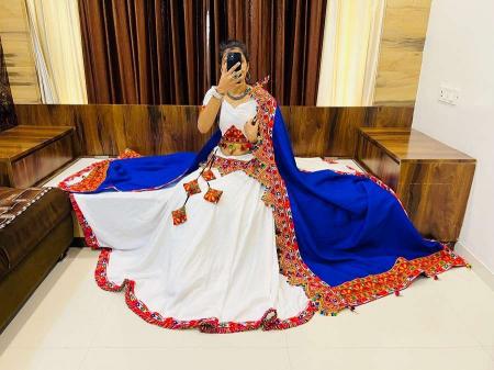 WONDERFUL WHITE-BLACK COLOR READYMADE SINGLE NAVRATRI CHANIYA CHOLI 7050 RAJWADI VOL 8 BY AAWIYA