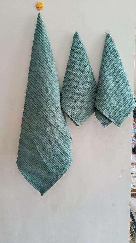pr plain solid color fancy towel 3pcs set perfect for gifting purpose 