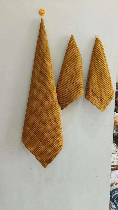 pr plain solid color fancy towel 3pcs set perfect for gifting purpose 