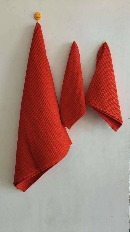 pr plain solid color fancy towel 3pcs set perfect for gifting purpose 