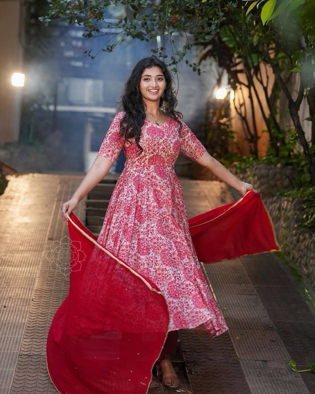 X-Lady launching flower print Grorgett with mirror work dupatta with lace