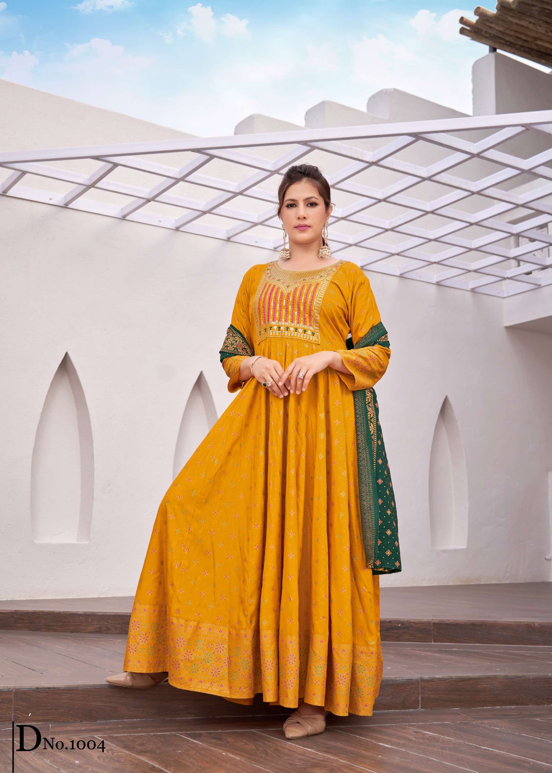 btm 65 14 KG RAYON WITH COLOR FOIL WITH HEAVY EMBROIDERY wholesale suit 
